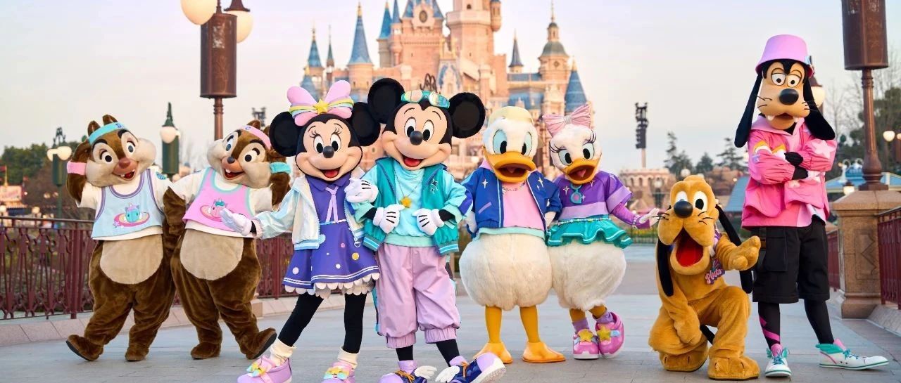 上海迪士尼城堡烟花灯光秀！这个寒假一起相约迪士尼吧！（附购票入口）——爱票网